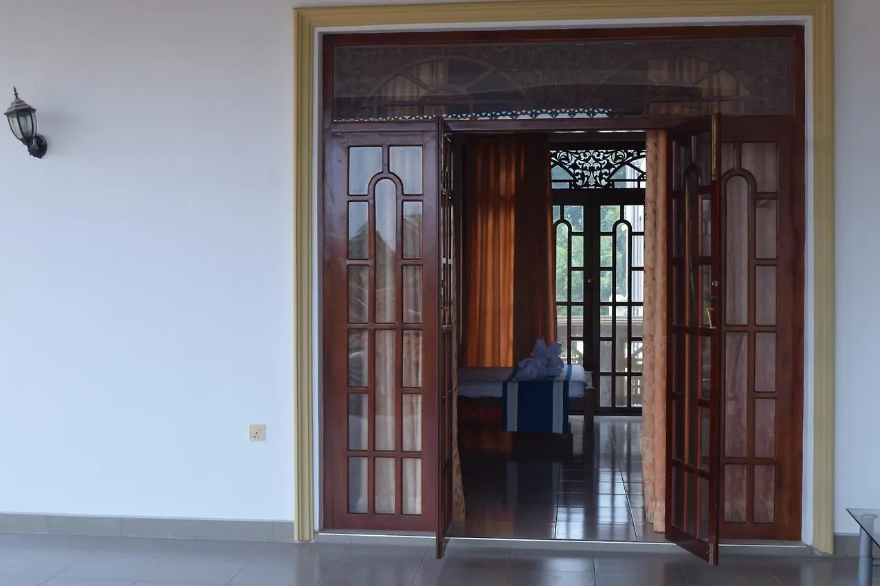 Nocleg ze śniadaniem Calvin'S Villa Negombo