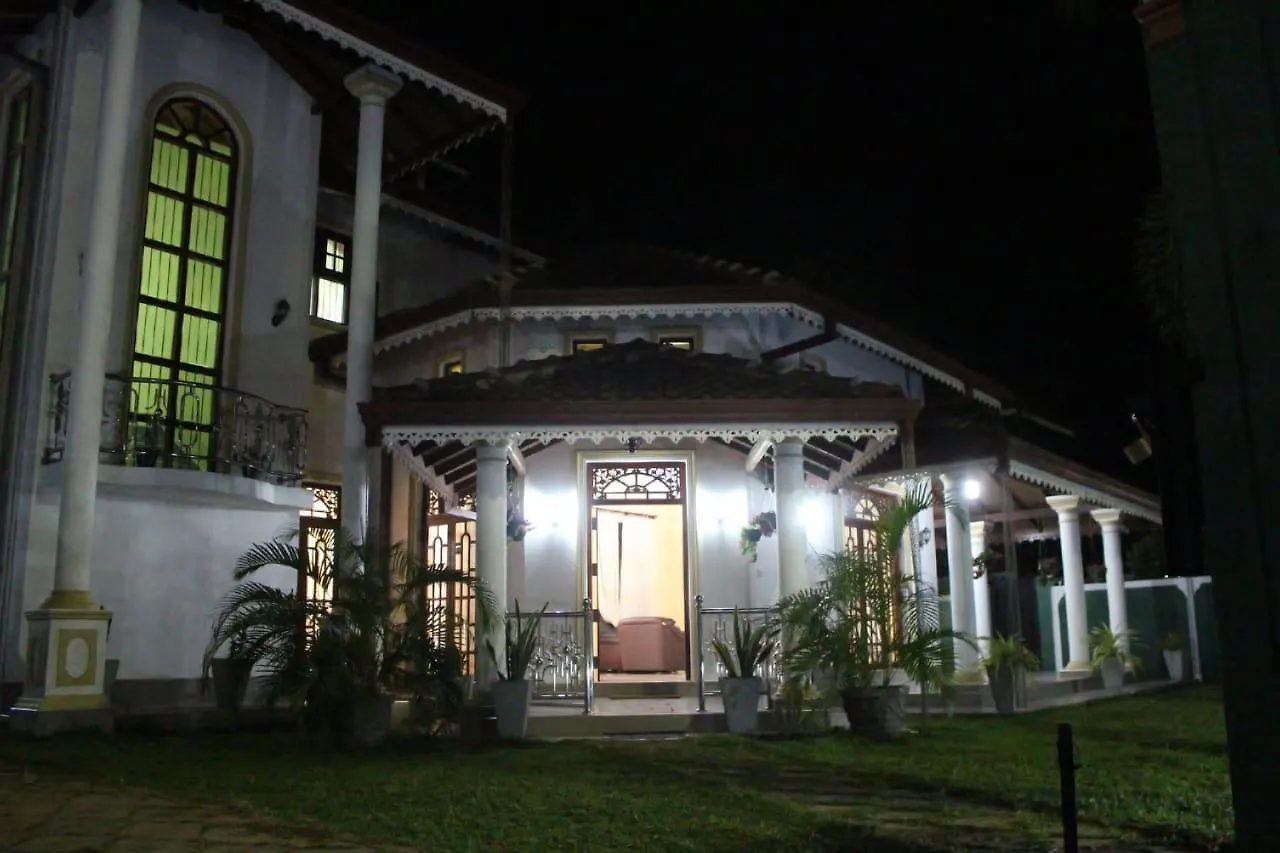 Calvin'S Villa Negombo