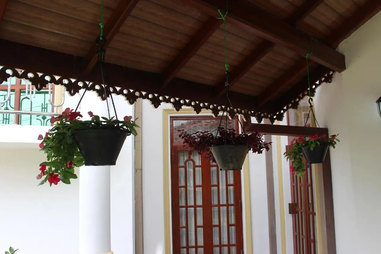 Nocleg ze śniadaniem Calvin'S Villa Negombo