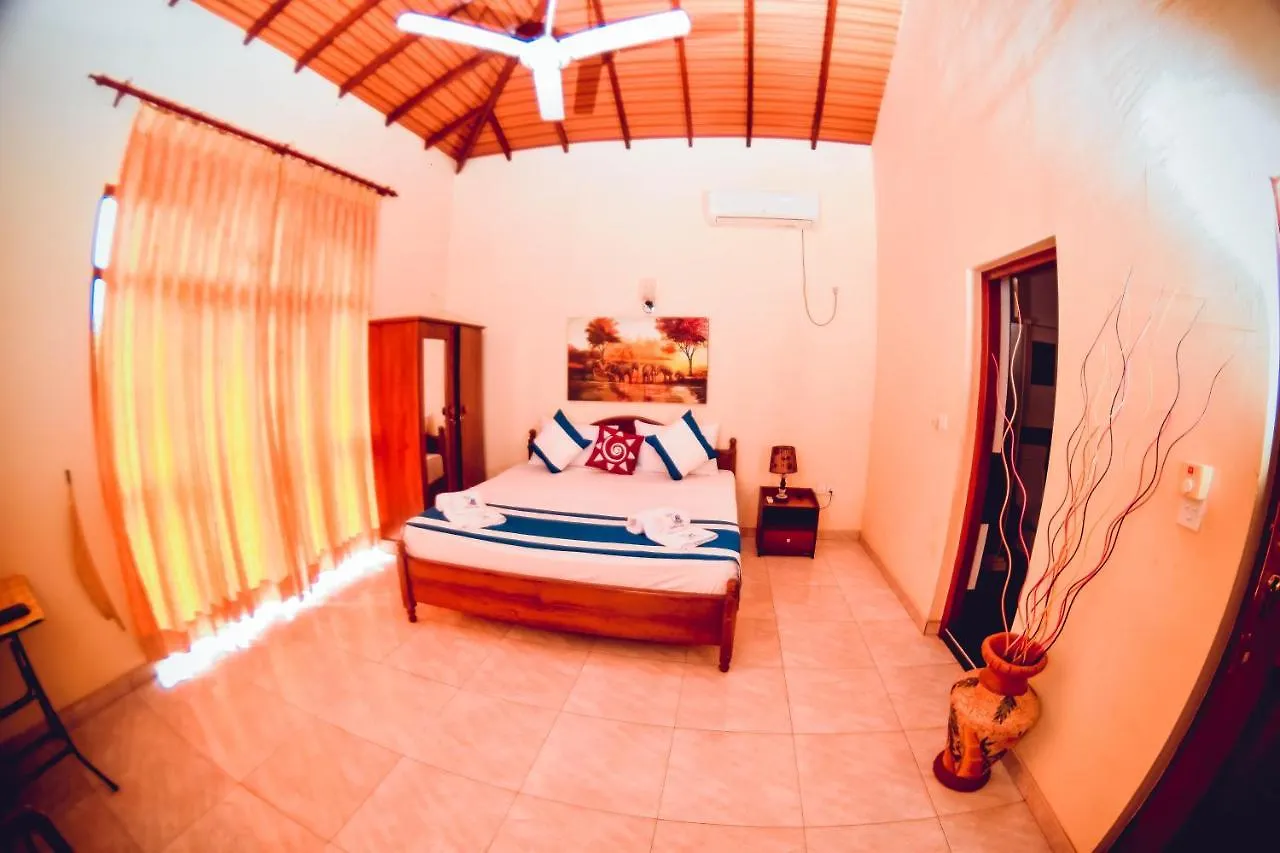 Calvin'S Villa Negombo
