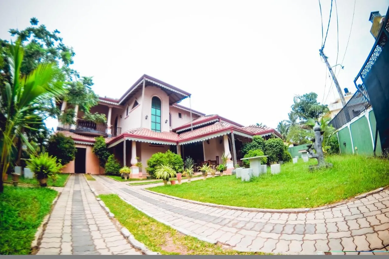 Nocleg ze śniadaniem Calvin'S Villa Negombo
